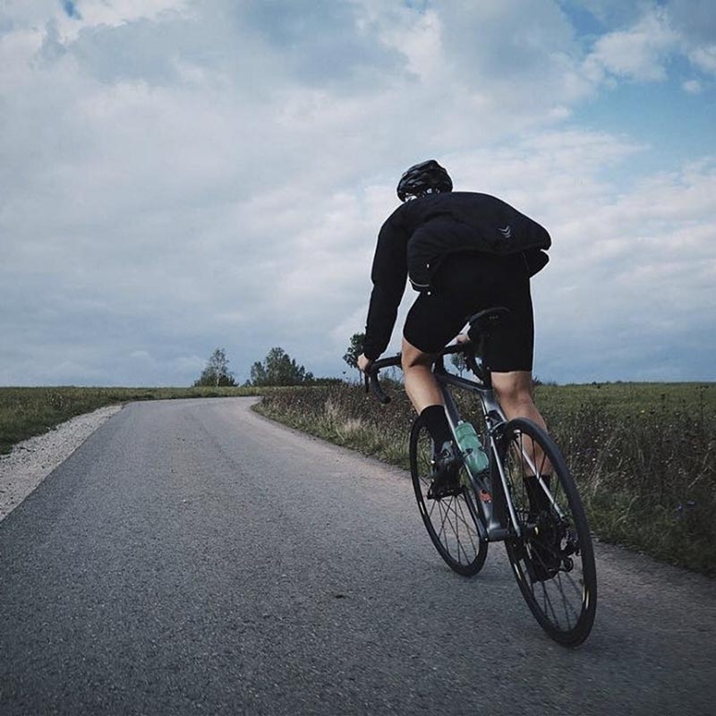 Hitzefest im Sattel– richtige Kleidung, die Klimaanlage für Radfahrer