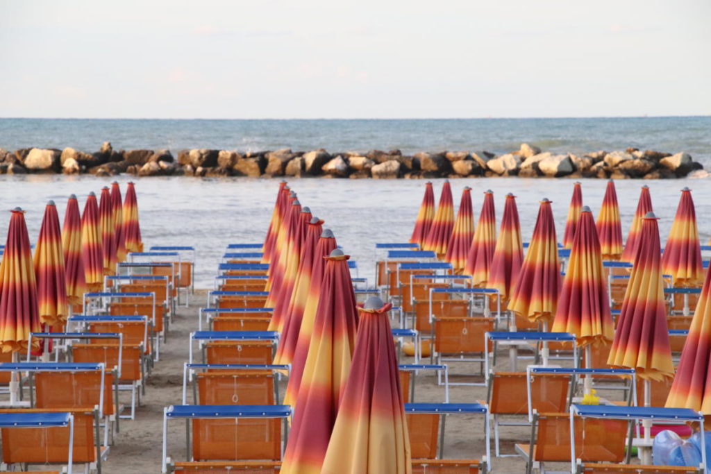 Du 25.07 au 01.08:, à partir de 525 € par personne, un enfant gratu - Tout compris, avec plage et boissons incluses aux repas.